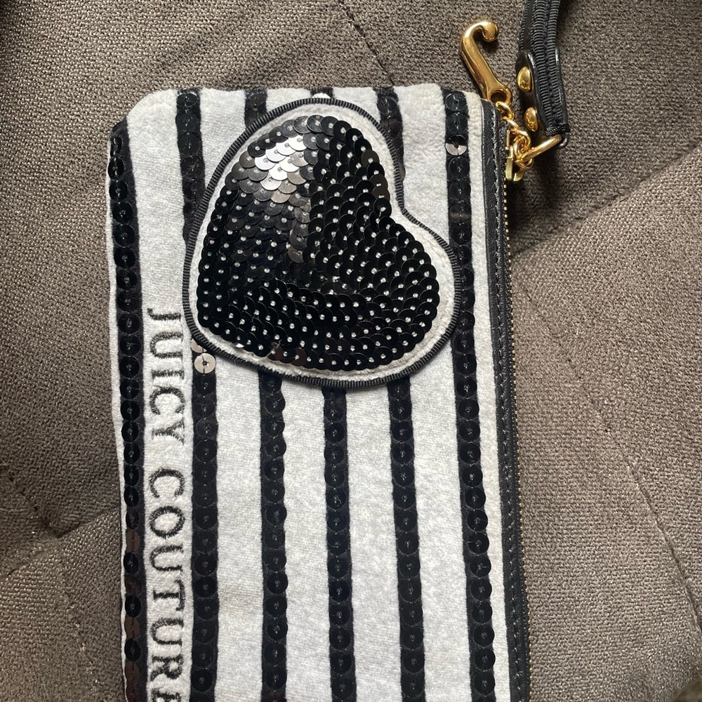 Juicy couture wristlet